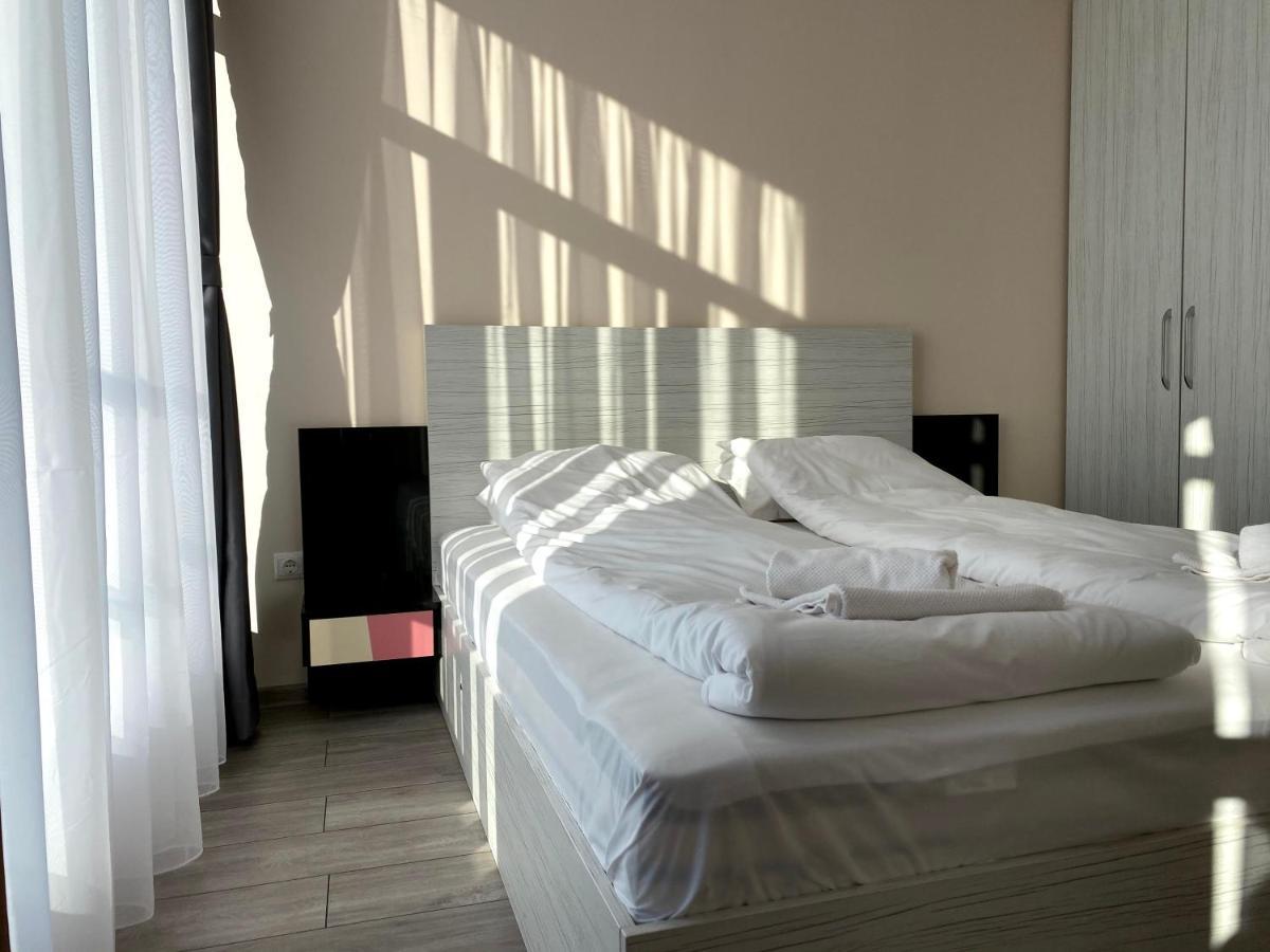 Appartement Mountain View Magenta White Sofia